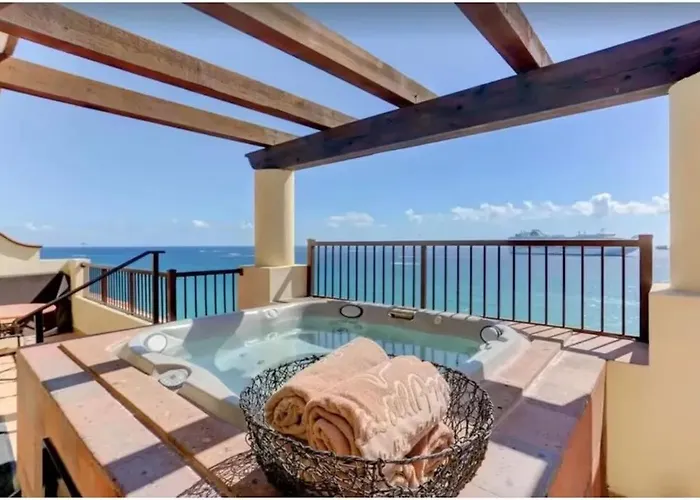Del Arco & Resort